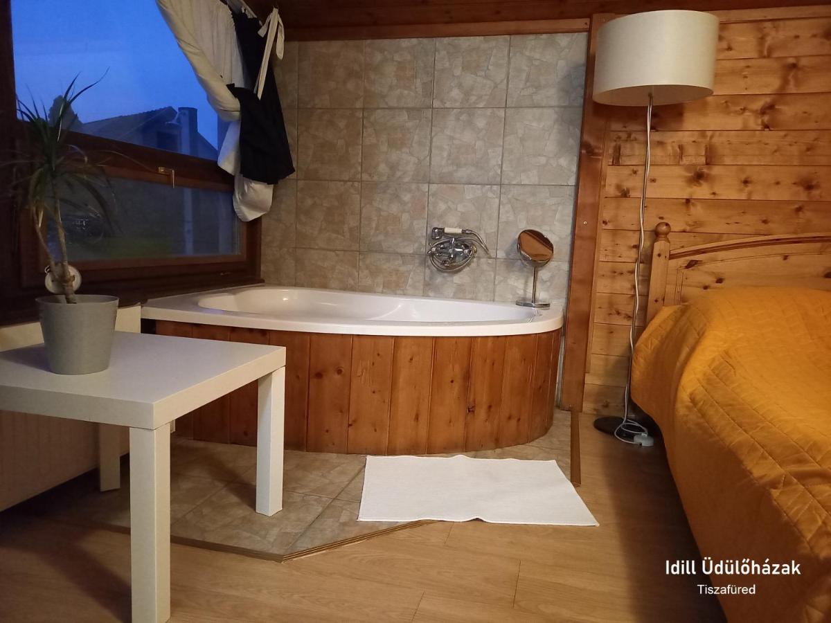 Idill Ueduelohaz Βίλα Tiszafüred Εξωτερικό φωτογραφία